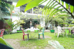 Pearl Villa Rooms and Hostel